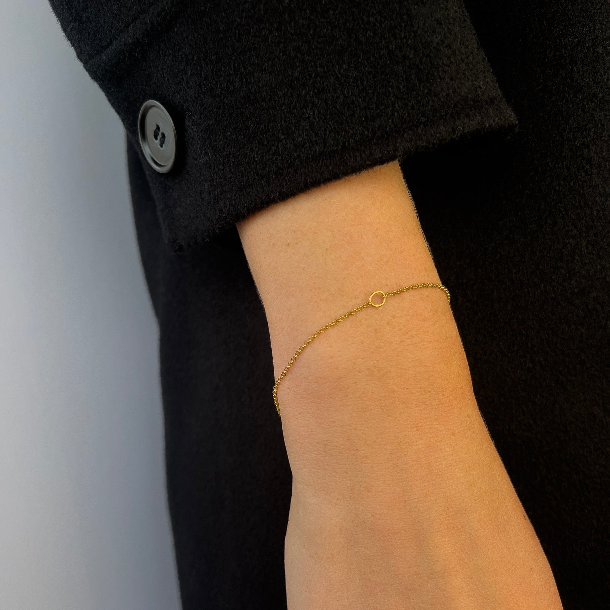 Gold Circle Bracelet