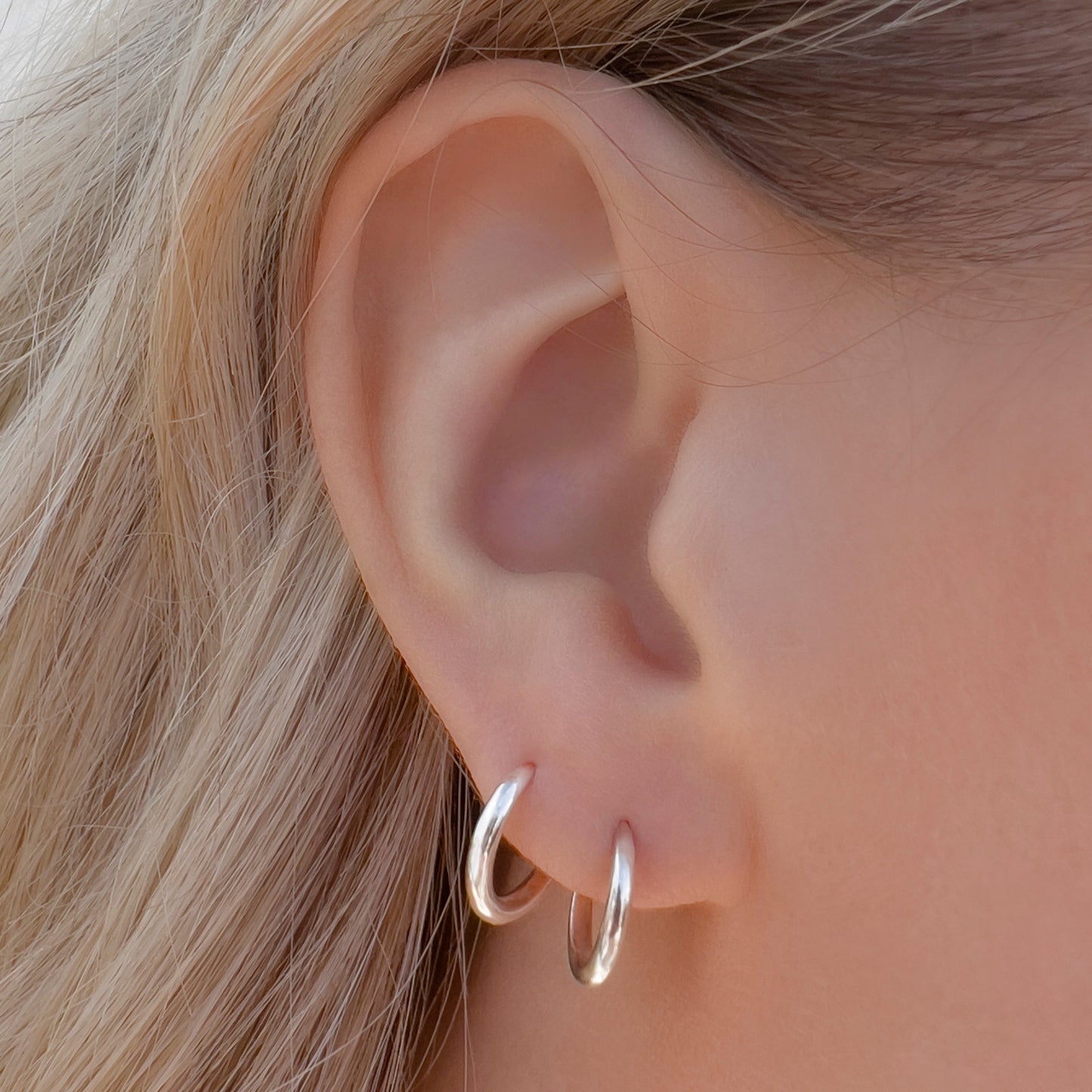 minimalist silver hoops