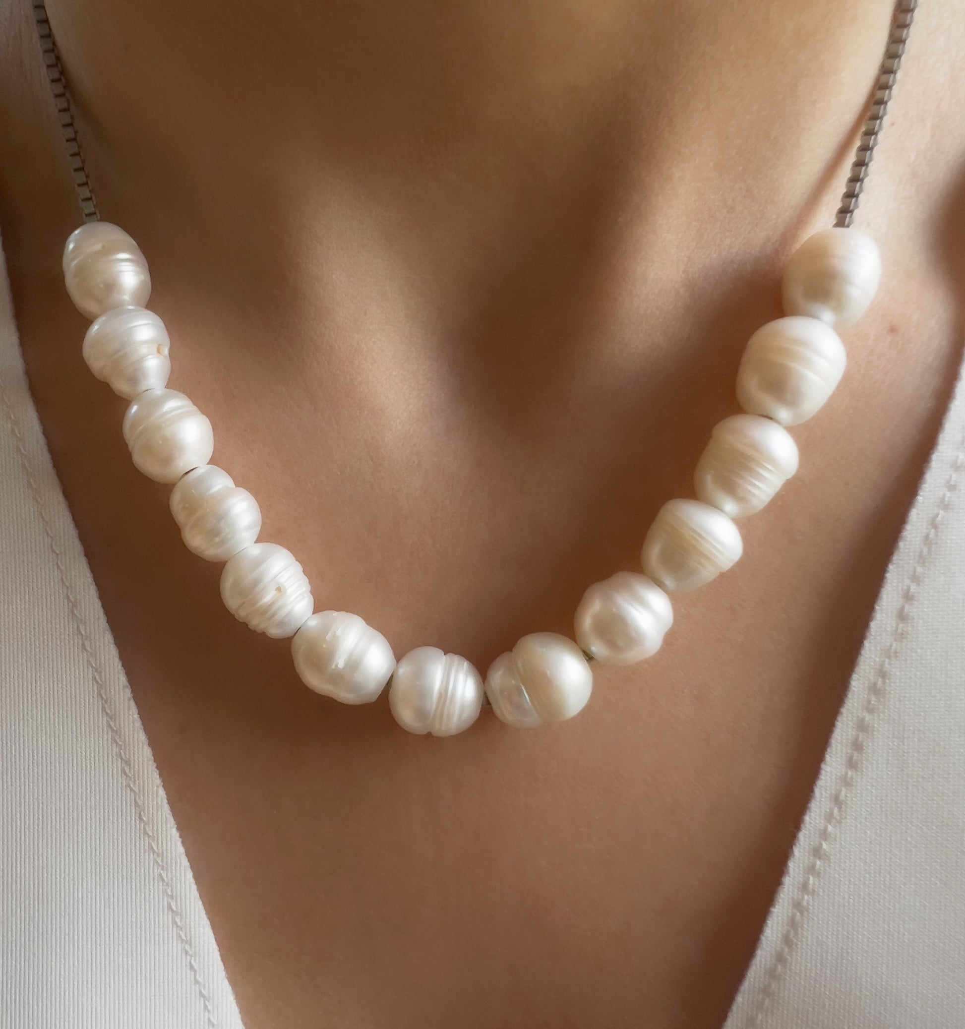 freshwater pearl necklace and chain