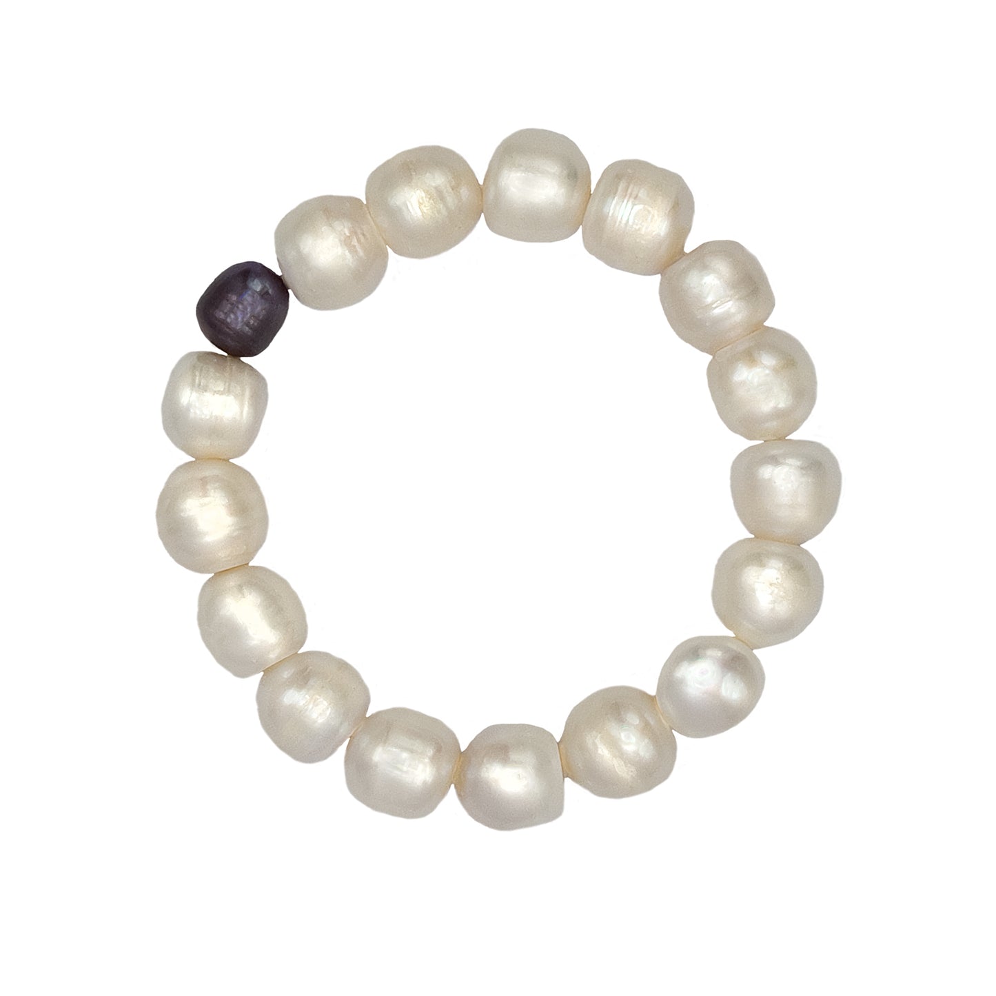 White freshwater pearl bracelet